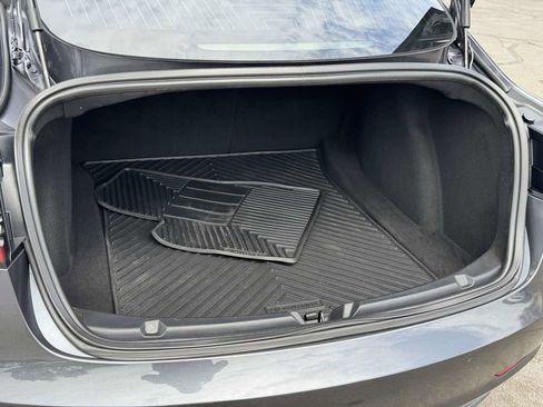 Used 2019 Tesla Model 3 RWD image 10