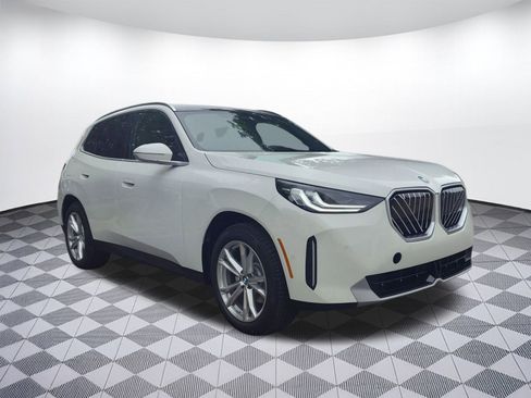 Used 2025 BMW X3 xDrive30i w/ Convenience Package image 7