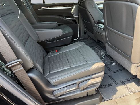 New 2026 Cadillac Escalade Platinum Sport AWD/4WD image 12