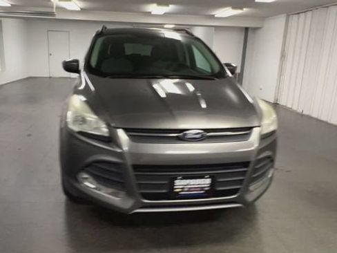 Used 2014 Ford Escape SE w/ Equipment Group 201A FWD image 3