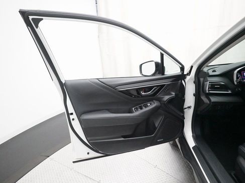 Used 2023 Subaru Outback Touring image 29