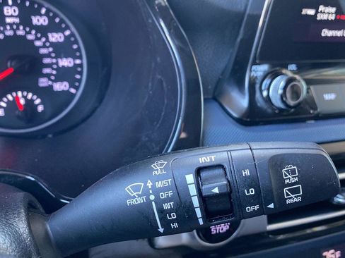 Used 2023 Kia Seltos S w/ Navigation Package AWD/4WD image 35