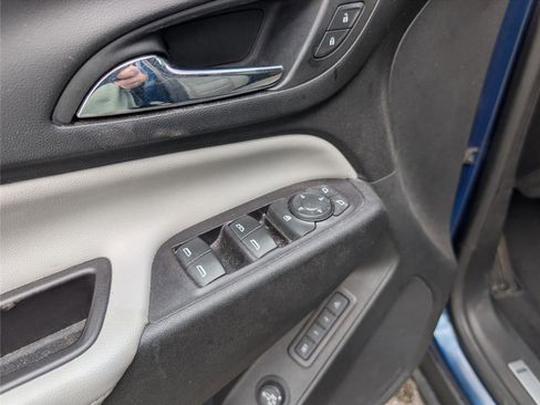 Used 2020 Chevrolet Equinox Premier image 15