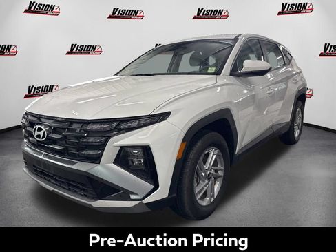 Used 2026 Hyundai Tucson SE AWD/4WD image 1