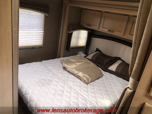 Used 2018 Ford E-350 and Econoline 350 Super Duty w/ Motorhome Prep Package RWD image 23