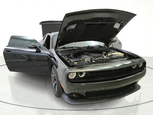 Used 2021 Dodge Challenger R/T Scat Pack w/ Plus Package RWD image 9