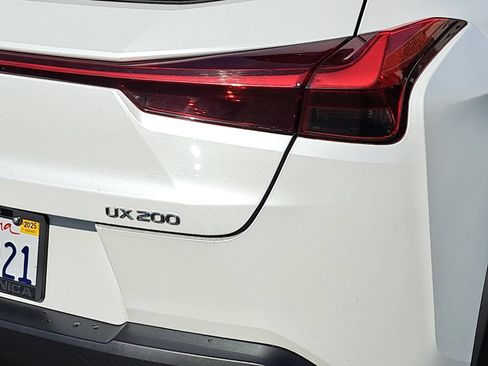 Used 2020 Lexus UX 200 w/ Premium Package FWD image 38