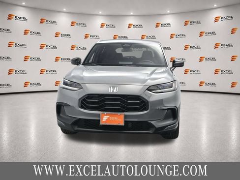 Used 2025 Honda HR-V Sport image 8