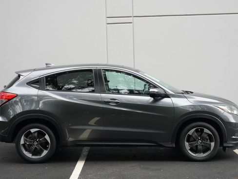Used 2018 Honda HR-V EX image 47
