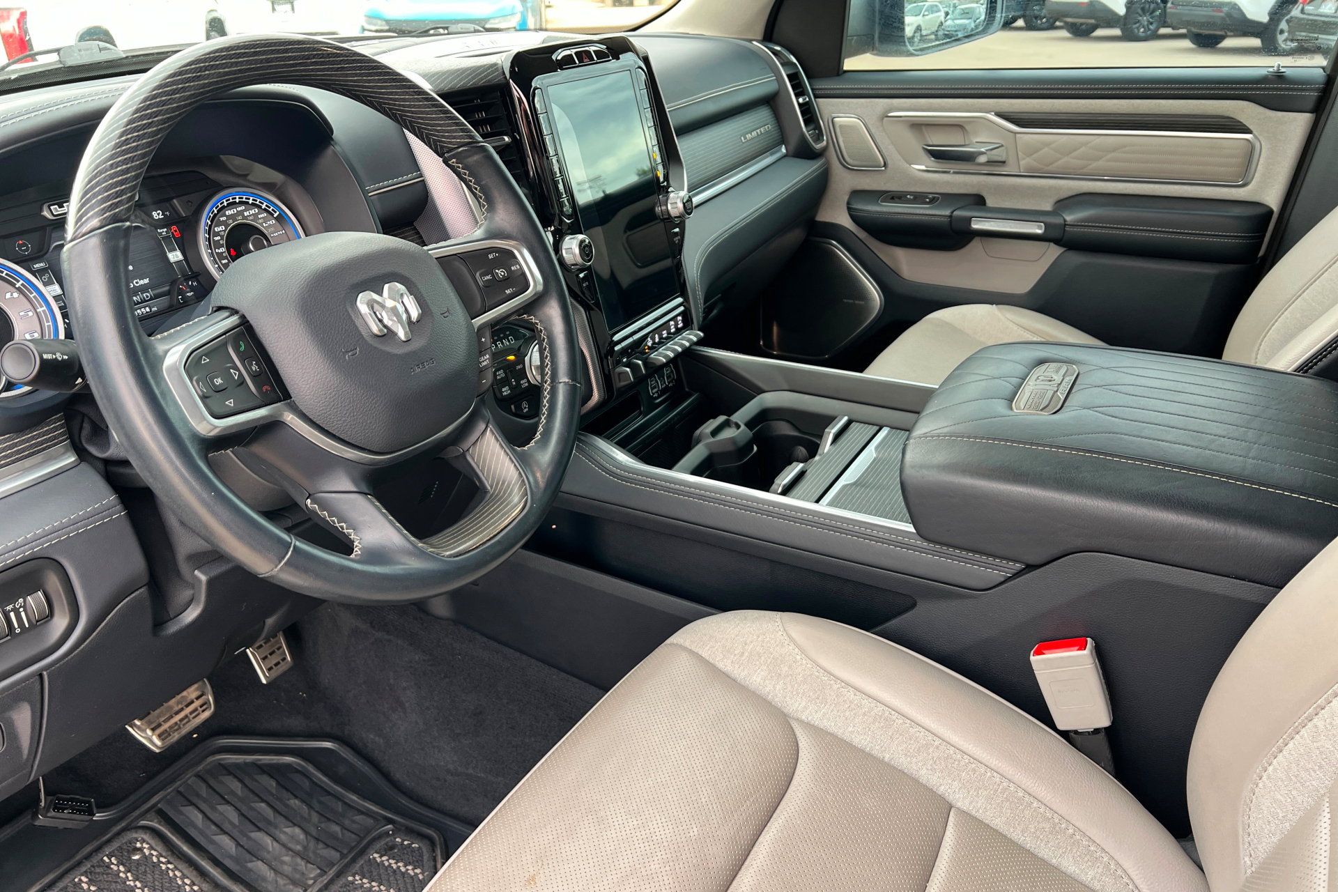 Used 2022 RAM 1500 Limited AWD/4WD image 15