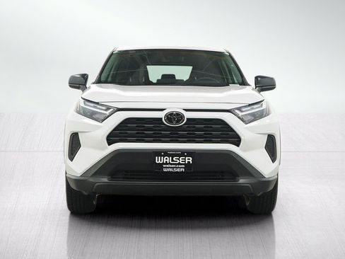 Used 2023 Toyota RAV4 LE AWD/4WD image 8