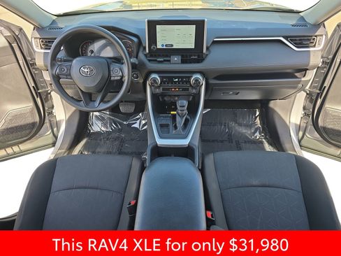 Used 2025 Toyota RAV4 XLE w/ Convenience Package image 15