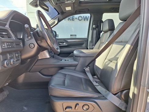 Used 2022 Chevrolet Tahoe RST w/ Sport Performance Package image 9