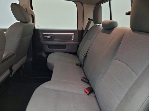 Used 2019 RAM 1500 Classic SLT image 18