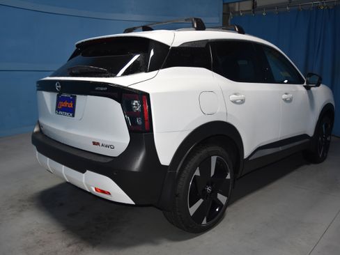 New 2026 Nissan Kicks SR w/ Cold Weather Package image 18