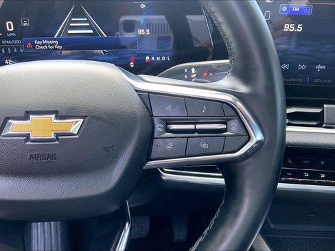 Used 2025 Chevrolet Equinox LT w/ Convenience Package II FWD image 19