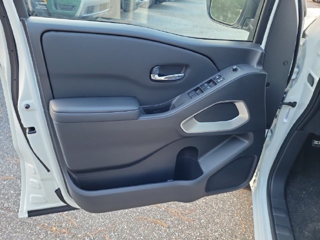 New 2027 Nissan Frontier SV RWD image 13