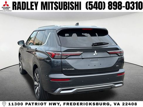 New 2026 Mitsubishi Outlander AWD image 3