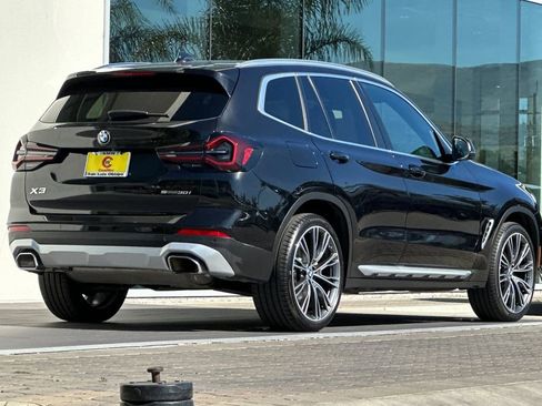 Used 2023 BMW X3 sDrive30i image 3