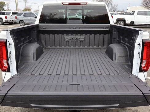 New 2026 GMC Sierra 1500 SLT w/ SLT Premium Plus Package AWD/4WD image 8