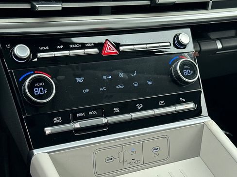 New 2026 Hyundai Santa Fe SE image 18