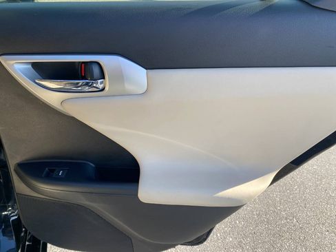 Used 2013 Lexus CT 200h w/ Premium Pkg w/Navigation FWD image 28