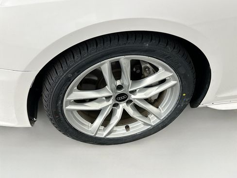 Used 2022 Audi A4 2.0T Premium Plus AWD/4WD image 11