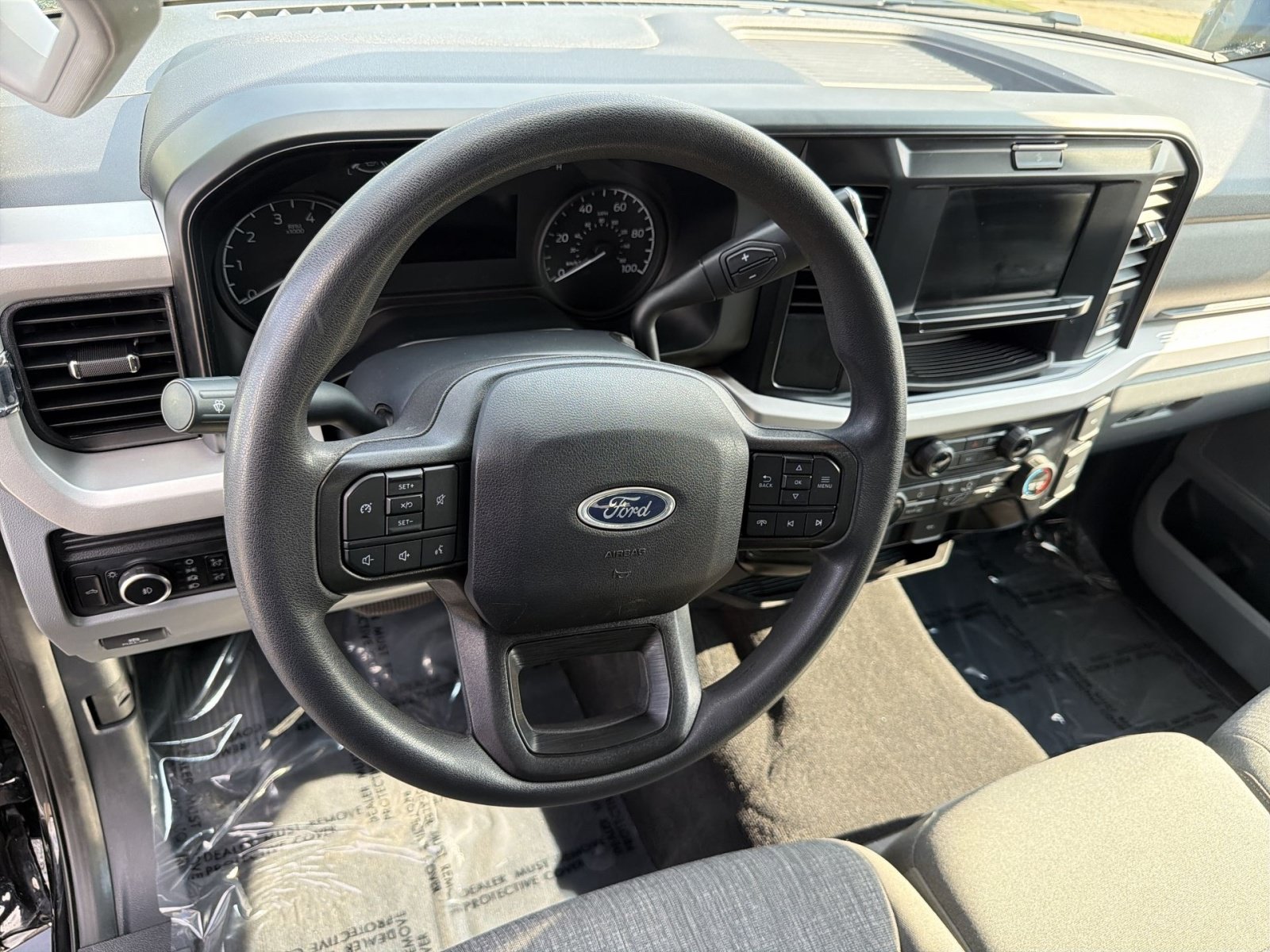 Used 2025 Ford F350 XLT w/ FX4 Off-Road Package AWD/4WD image 16