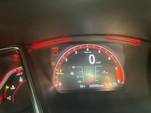 Used 2019 Honda Civic Type R image 6
