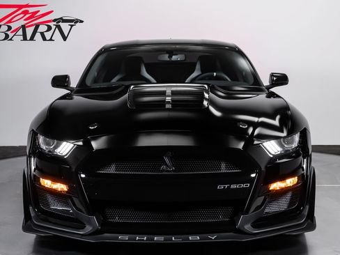 Used 2021 Ford Mustang Shelby GT500 w/ Technology Package RWD image 8