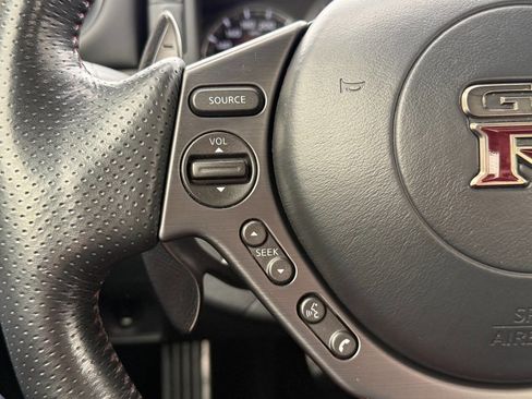 Used 2015 Nissan GT-R Black Edition image 23