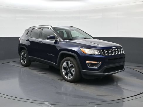 Used 2020 Jeep Compass Limited AWD/4WD image 1