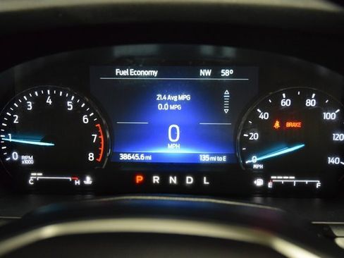 Used 2022 Ford Explorer XLT image 48