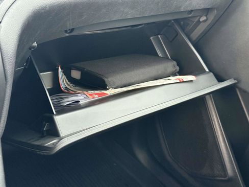 Used 2020 Ford Explorer ST w/ Premium Technology Package image 31