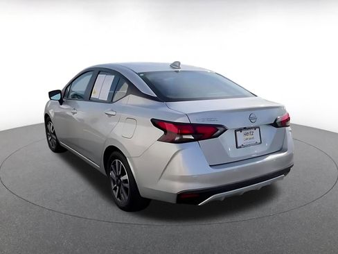 Used 2025 Nissan Versa SV FWD image 11