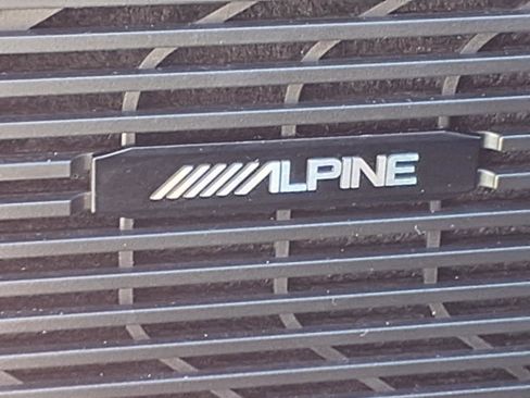 Used 2024 Jeep Wagoneer Series II w/ Flexible Seating Group image 17