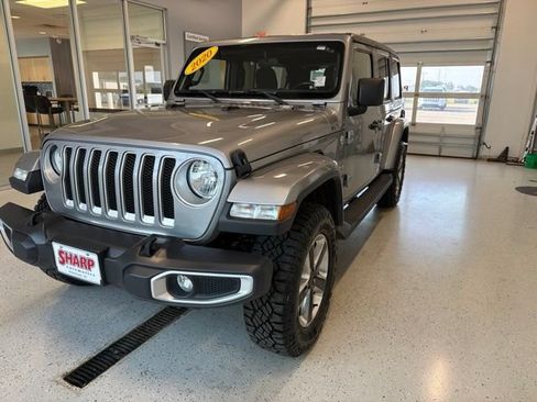 Used 2020 Jeep Wrangler Unlimited Sahara AWD/4WD image 4