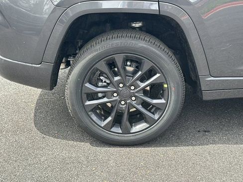 New 2026 Jeep Grand Cherokee Limited AWD/4WD image 19