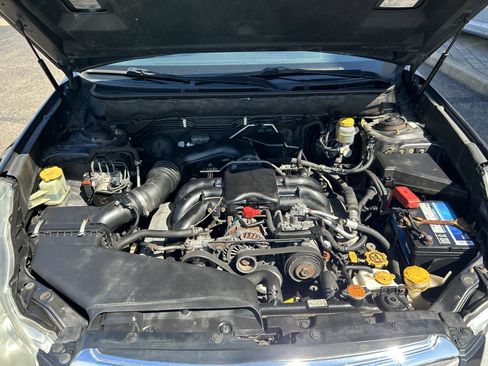 Used 2011 Subaru Outback 3.6R Limited w/ PWR Moonroof Pkg image 27