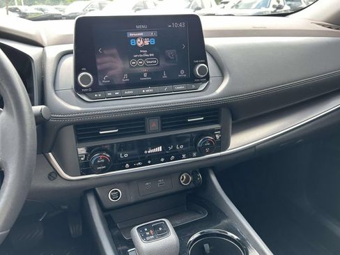 Used 2023 Nissan Rogue SV w/ SV Premium B Package AWD/4WD image 26