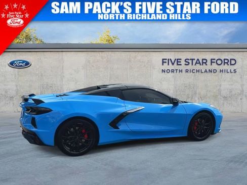 Used 2023 Chevrolet Corvette Stingray Premium Conv w/ Z51 Performance Package RWD image 9