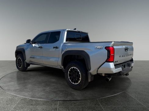 Used 2025 Toyota Tacoma TRD Off-Road w/ TRD Off Road Upgrade Package AWD/4WD image 7