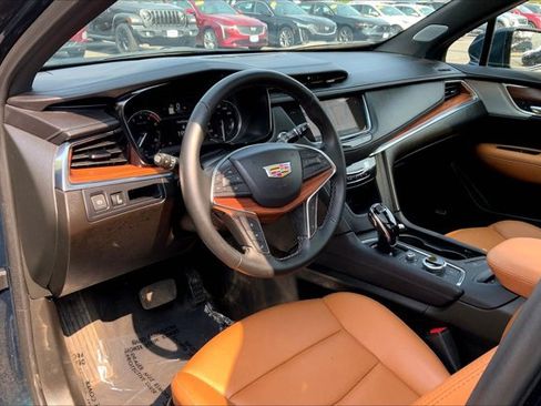 Used 2025 Cadillac XT5 Premium Luxury w/ LPO, Floor Liner Package AWD/4WD image 14