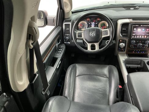 Used 2016 RAM 1500 Laramie w/ Convenience Group AWD/4WD image 32