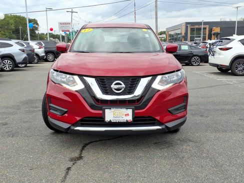 Used 2017 Nissan Rogue S FWD image 2