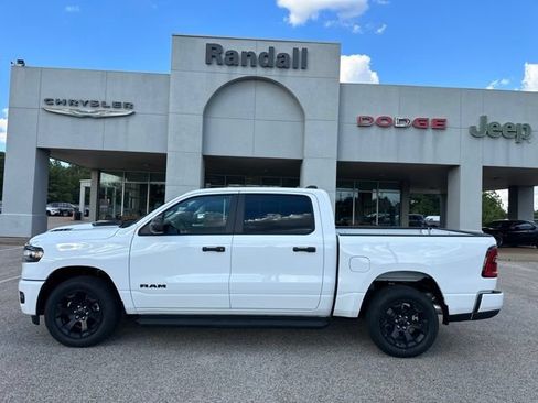 New 2026 RAM 1500 Express AWD/4WD image 9