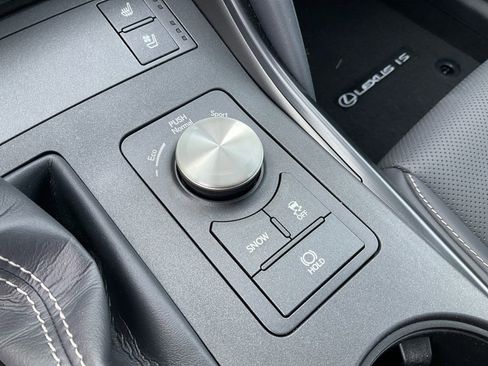 Used 2022 Lexus IS 350 F Sport w/ Navigation Package image 27