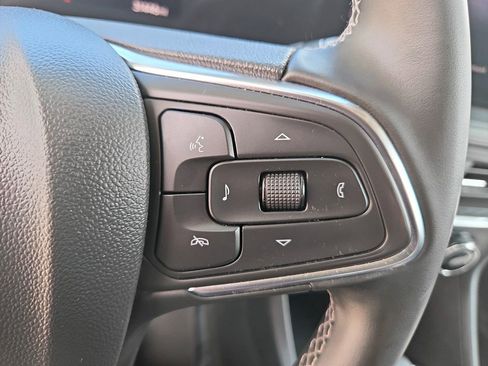 Used 2025 Buick Encore GX Preferred AWD/4WD image 16
