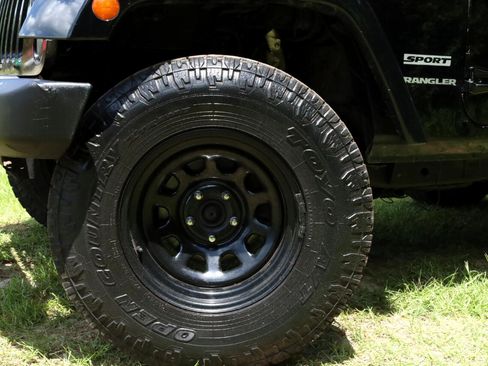 Used 2013 Jeep Wrangler Sport image 25