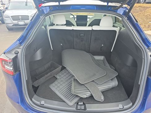 Used 2022 Tesla Model Y Performance image 10